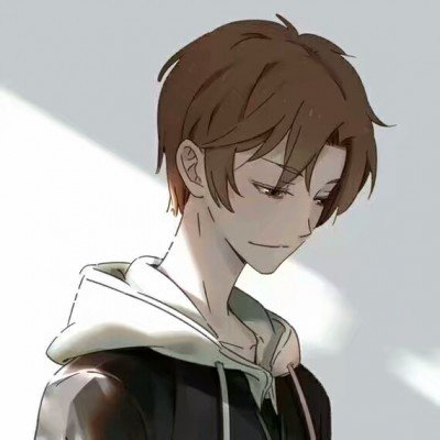 男子因噪音过敏住5年隔音舱